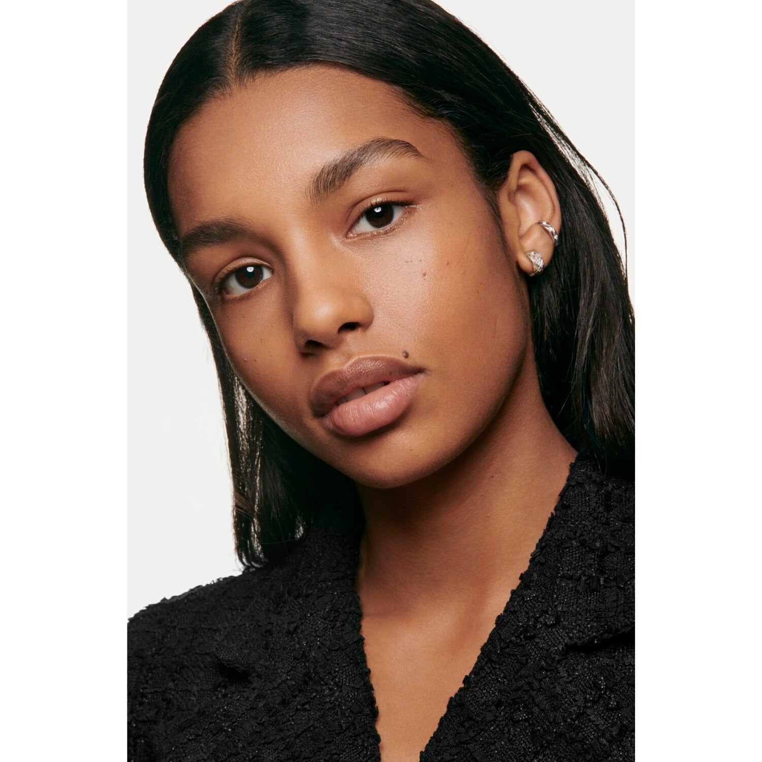 LES BEIGES BASE DE MAQUILLAJE. EFECTO SALUDABLE NATURAL HIDRATANTE